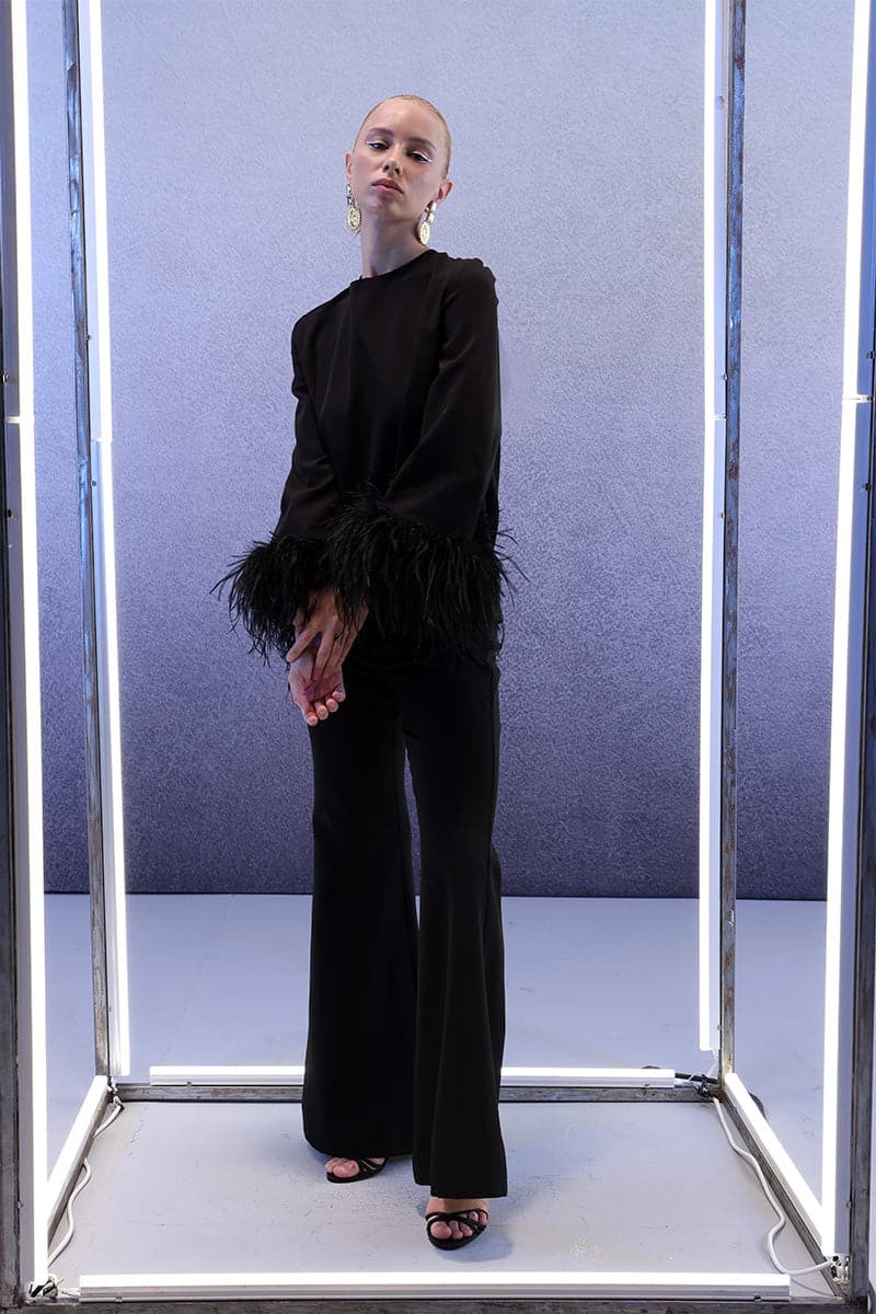 EMBELLISHED FEATHER RELAXED TOP AND PANTS SET | Joanna Andraos | CULT MIA