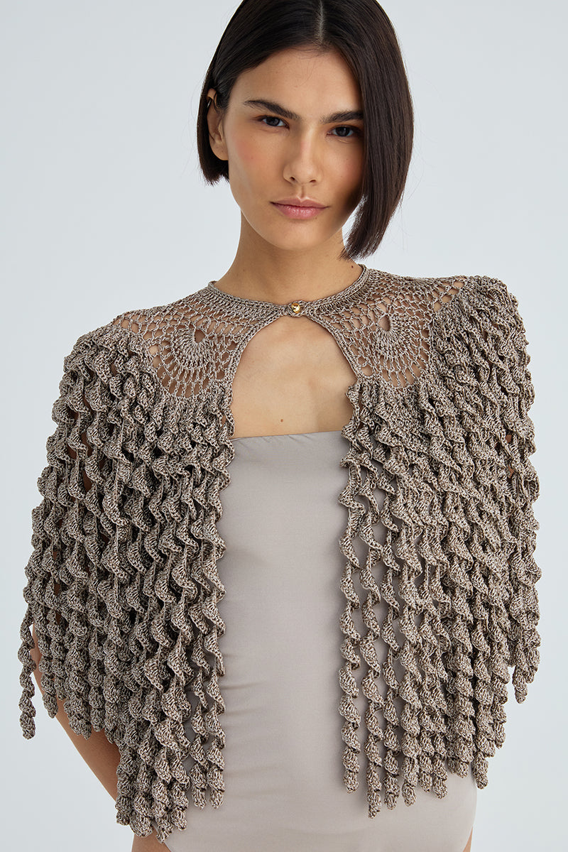 ROMANTIC SHAWL IN ARTISANAL CROCHET - CULT MIA