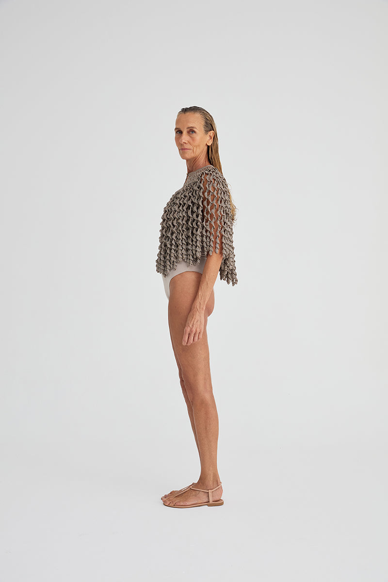 ROMANTIC SHAWL IN ARTISANAL CROCHET - CULT MIA