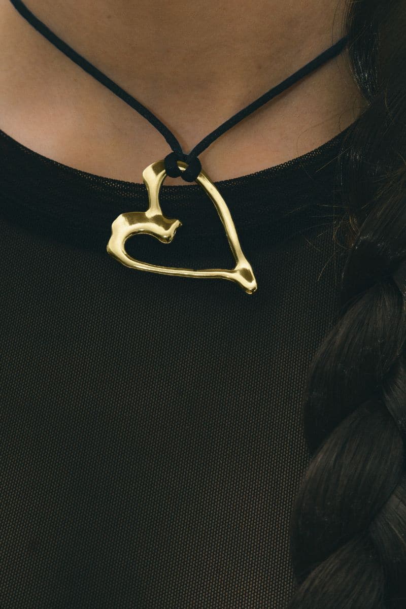 GOLD MELTING HEART N°01 WITH CORD | LAOMA ATELIER | CULT MIA