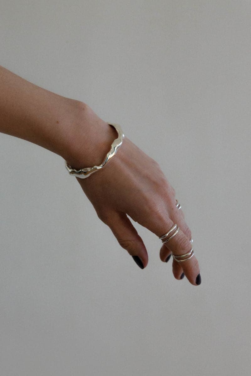 SILVER FLOW BANGLE | LAOMA ATELIER | CULT MIA