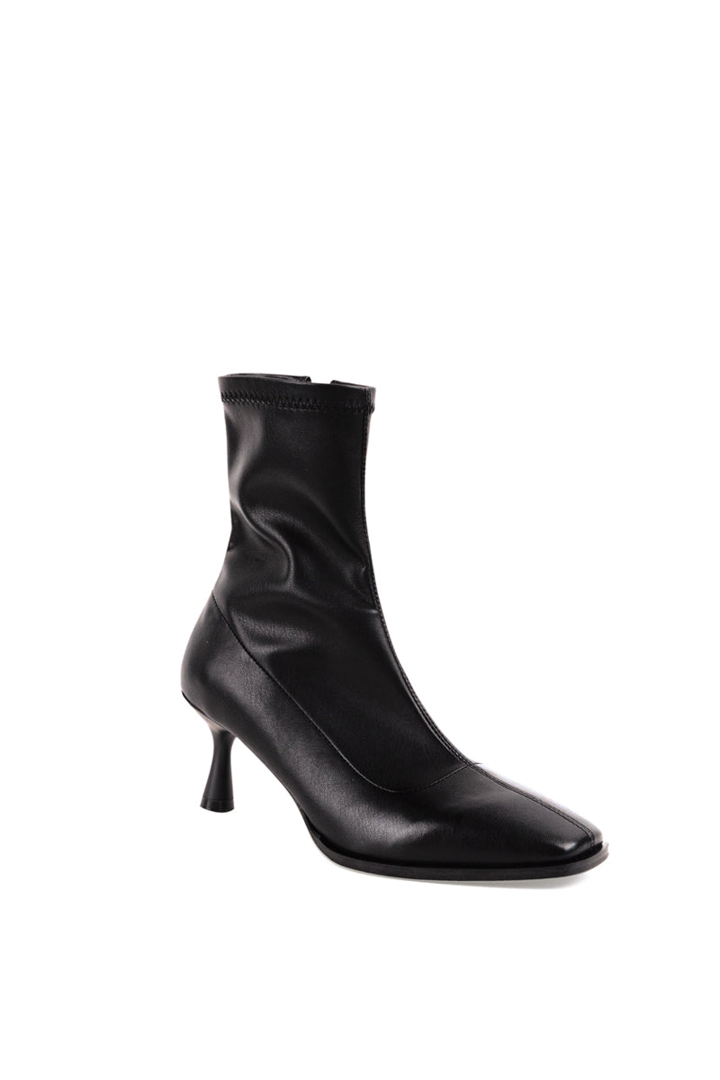 BOOTS LEREY IN BLACK VEGAN LEATHER - CULT MIA