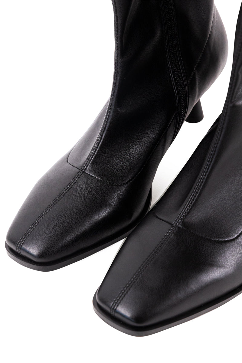 BOOTS LEREY IN BLACK VEGAN LEATHER - CULT MIA