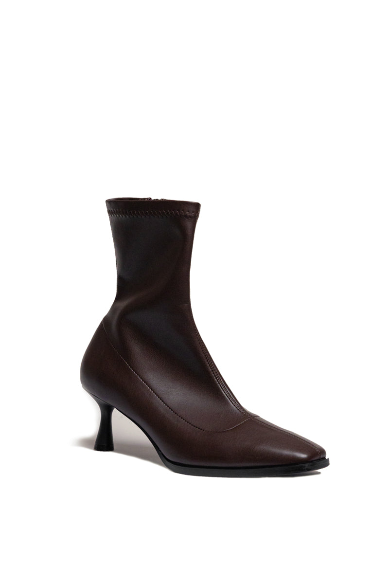 BOOTS LEREY IN DARK BROWN VEGAN LEATHER - CULT MIA