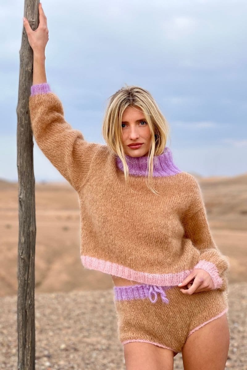 BEIGE COLORBLOCK MOCK NECK MOHAIR SWEATER | Rose Carmine | CULT MIA