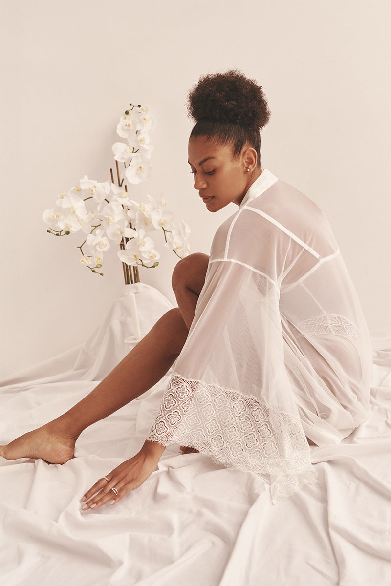 WHITE MESH KIMONO - CULT MIA