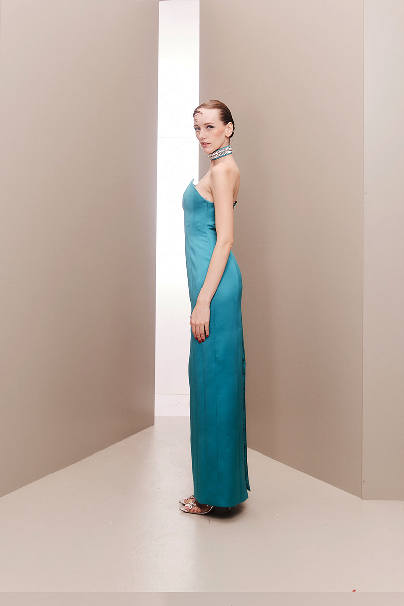 CORSET GOWN WITH BEDAZZLED CHOKER ACCENT - CULT MIA