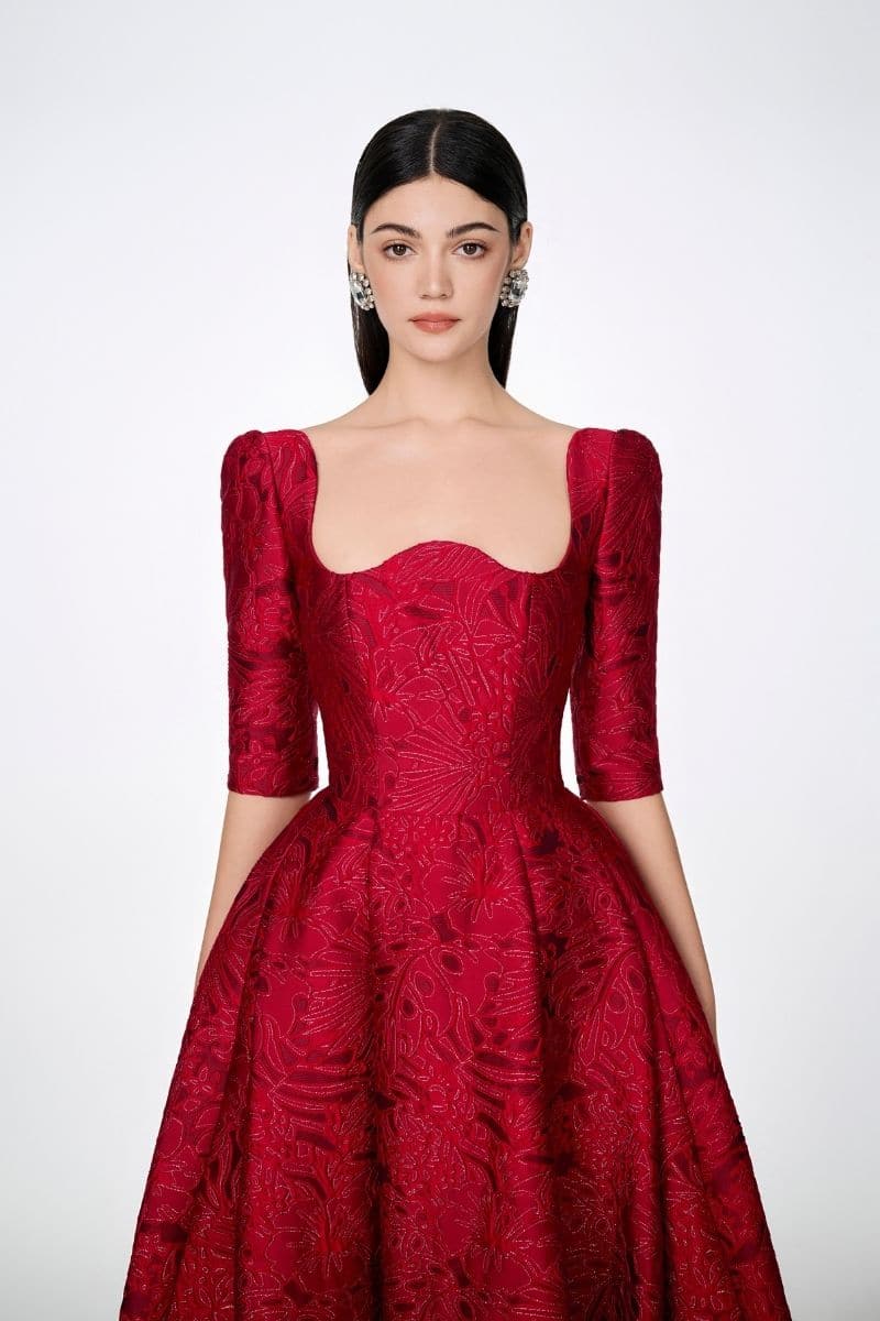 LONG SLEEVE CURVED NECKLINE FULL DRESS | Tracy Studio | CULT MIA