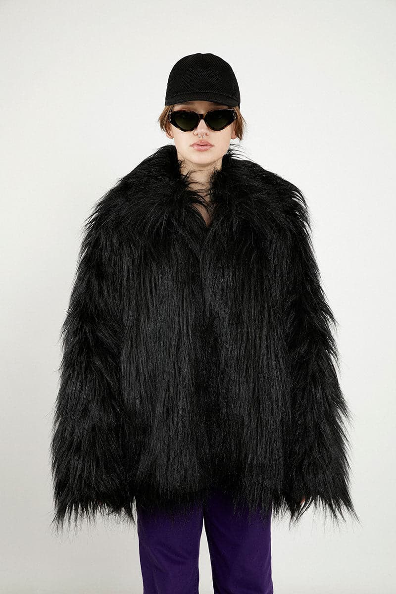FAUX FUR BLACK SHAGGY JACKET | Blikvanger | CULT MIA