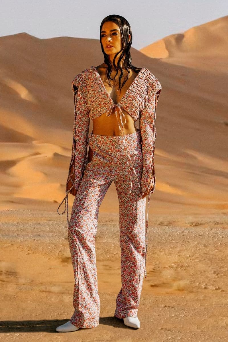 FLORAL CROPPED BLAZER | Blikvanger | CULT MIA