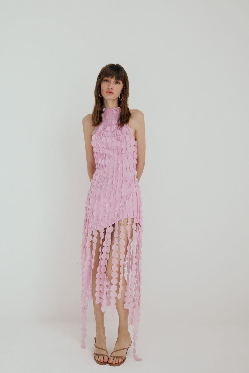 AISA LAVENIA mini dress in floral print, stylish short dress with a fitted silhouette and sleeveless design.