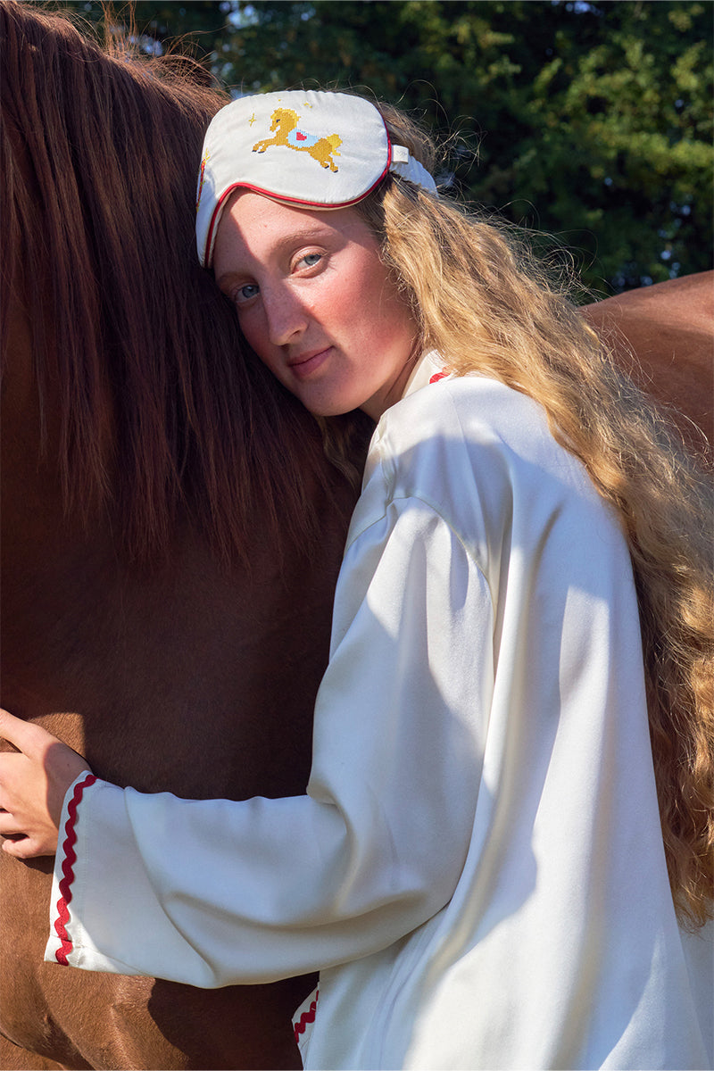EMBROIDERED EYE MASK IN PEARL WHITE - CULT MIA
