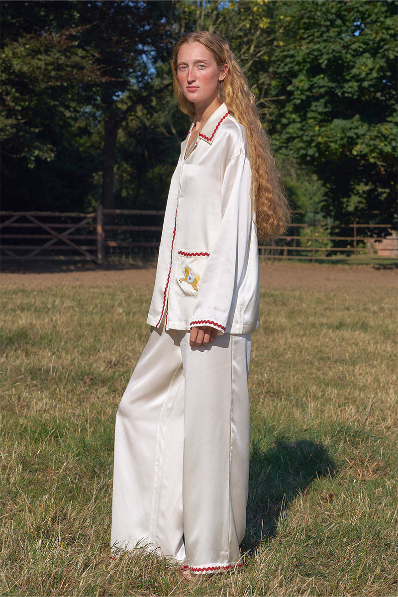 CONTRAST WAVE-TRIM LONG SET IN PEARL WHITE - CULT MIA