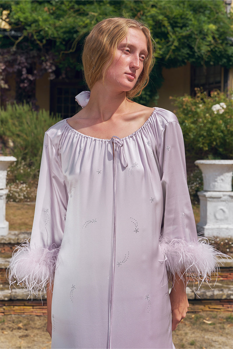 RHINESTONE AND FEATHER SHORT ROBE IN LIGHT PURPLE FEATHERS - CULT MIA