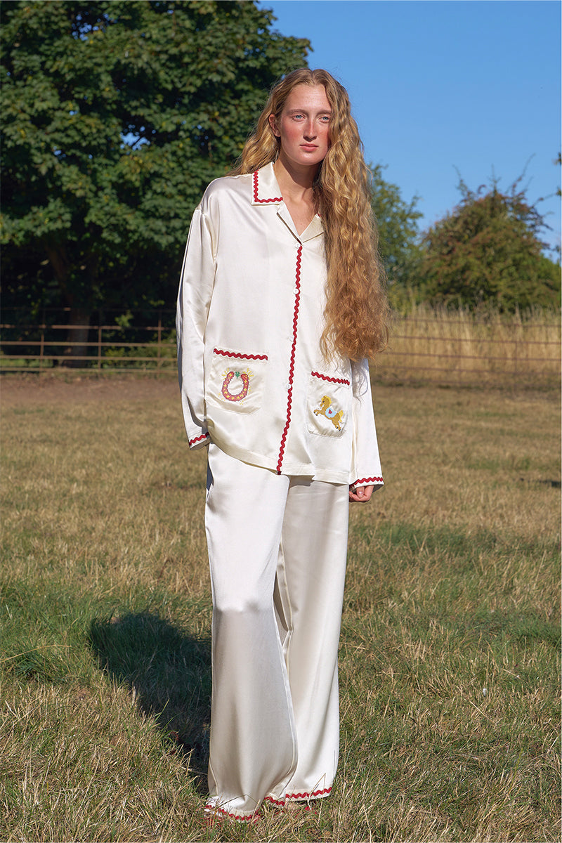 CONTRAST WAVE-TRIM LONG SET IN PEARL WHITE - CULT MIA