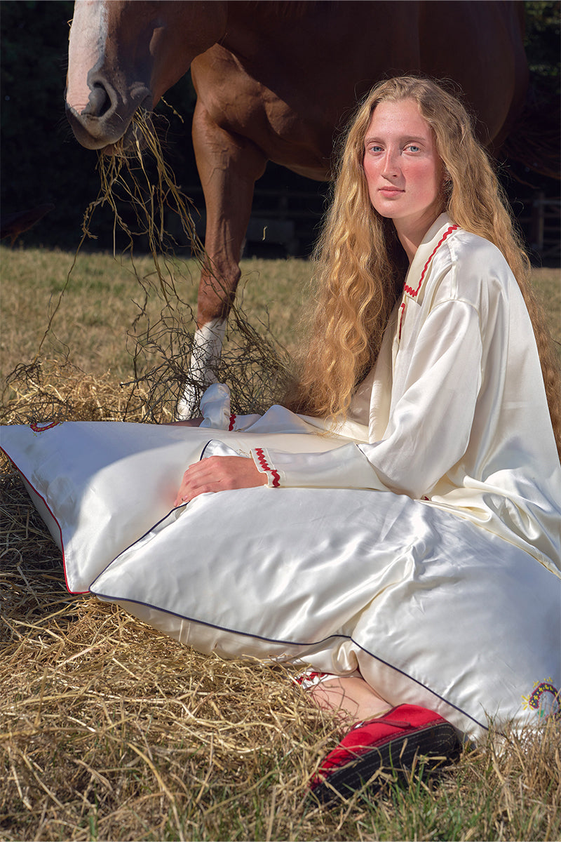 PILLOWCASE IN PEARL WHITE - CULT MIA