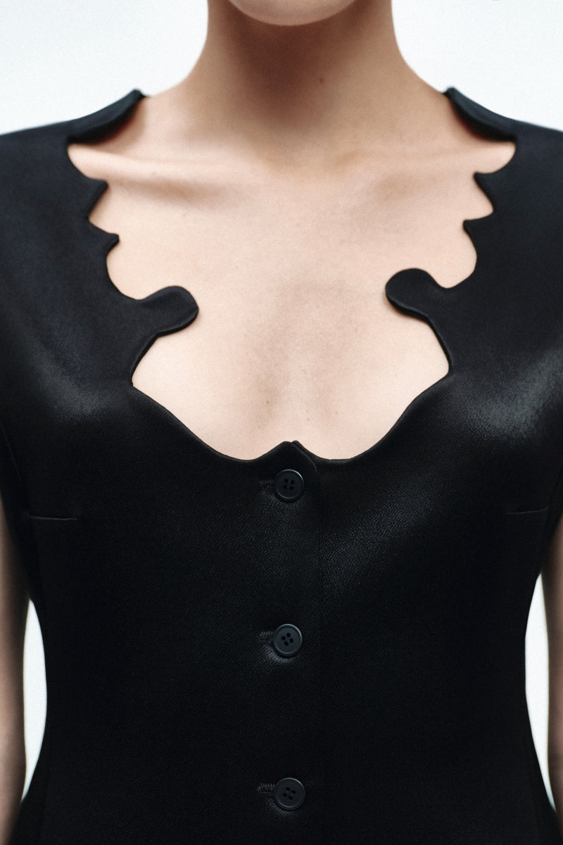PRYCHILLIA VEST IN BLACK - CULT MIA