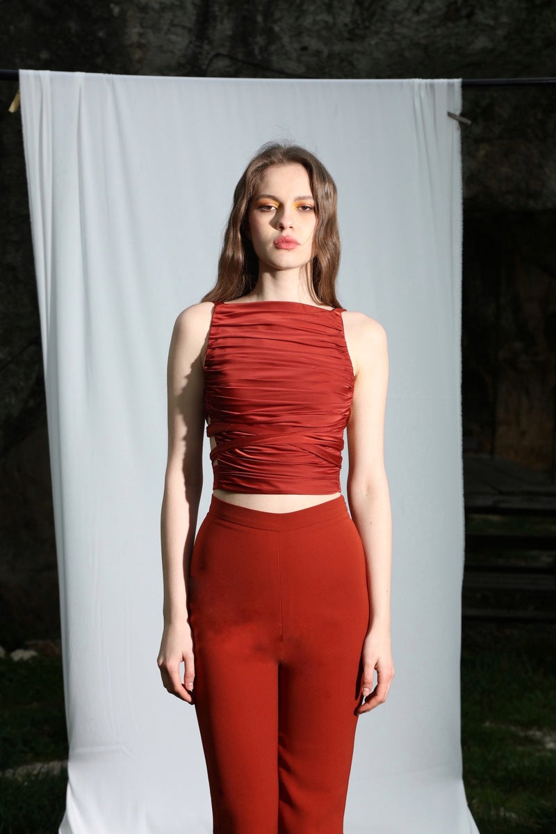 Aquarel Studio ARI TOP in vibrant fabric, front view showcasing stylish design and neckline, perfect for casual or chic outfits.