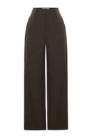 Acaria Studio Sahara pants in coffee color, stylish casual pants with a relaxed fit and comfortable fabric, displayed on a model.