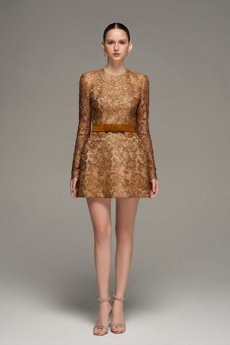 MINI-ROBE EN DENTELLE À MANCHES LONGUES MARRON