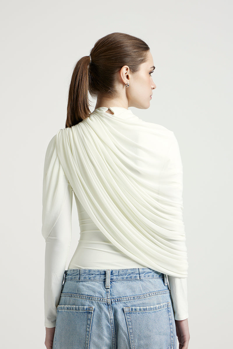 Deme By Gabriella Lisbeth off-white top, lightweight blouse with a relaxed fit, featuring subtle detailing and soft fabric.