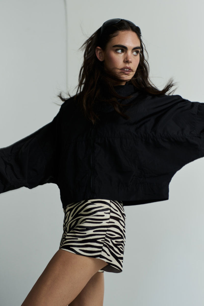 ZUT Ellis zebra print shorts, casual summer shorts with black and white zebra pattern, lightweight fabric and relaxed fit.