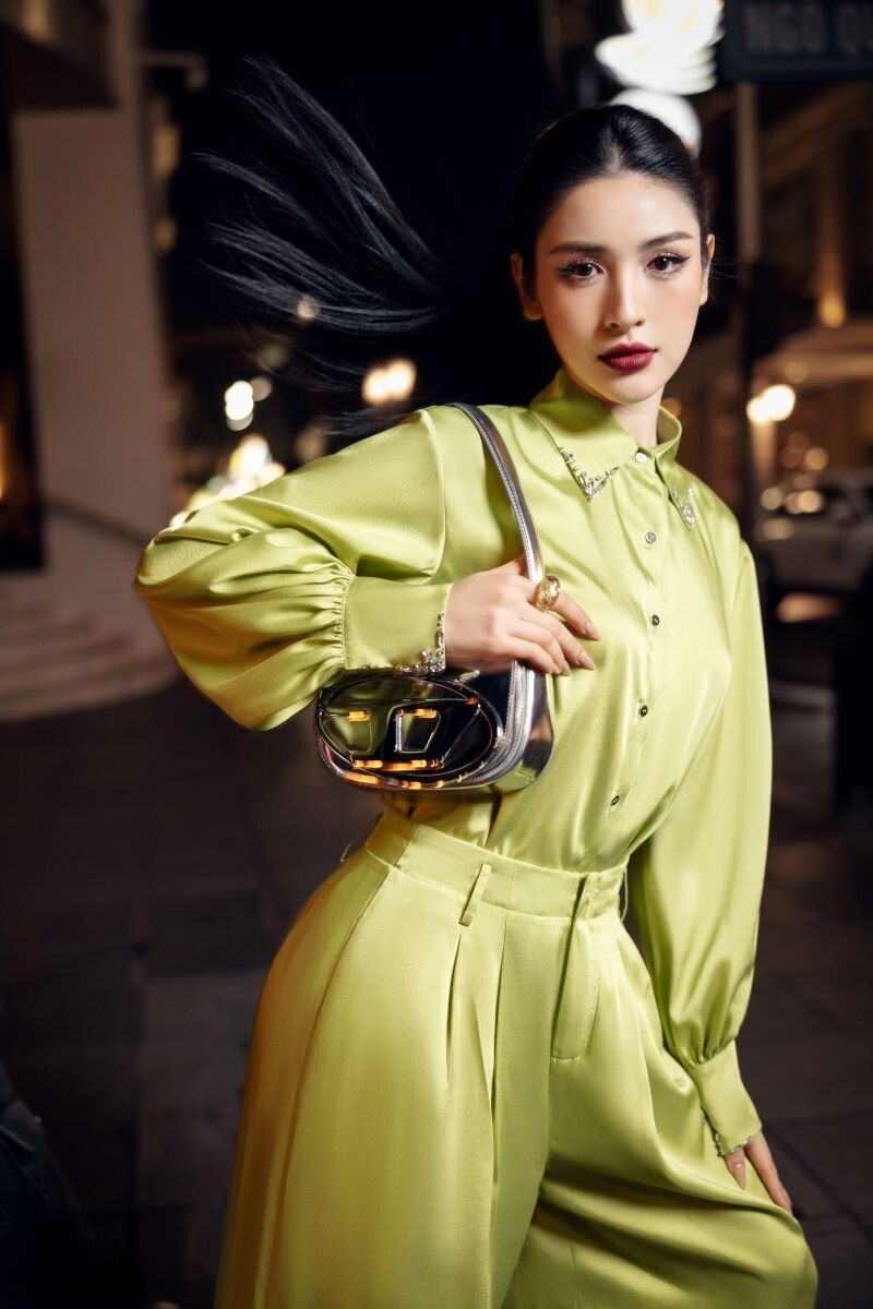 FARAH LIME GREEN SILK SATIN CRYSTAL SHIRT AND PANTS SET - CULT MIA