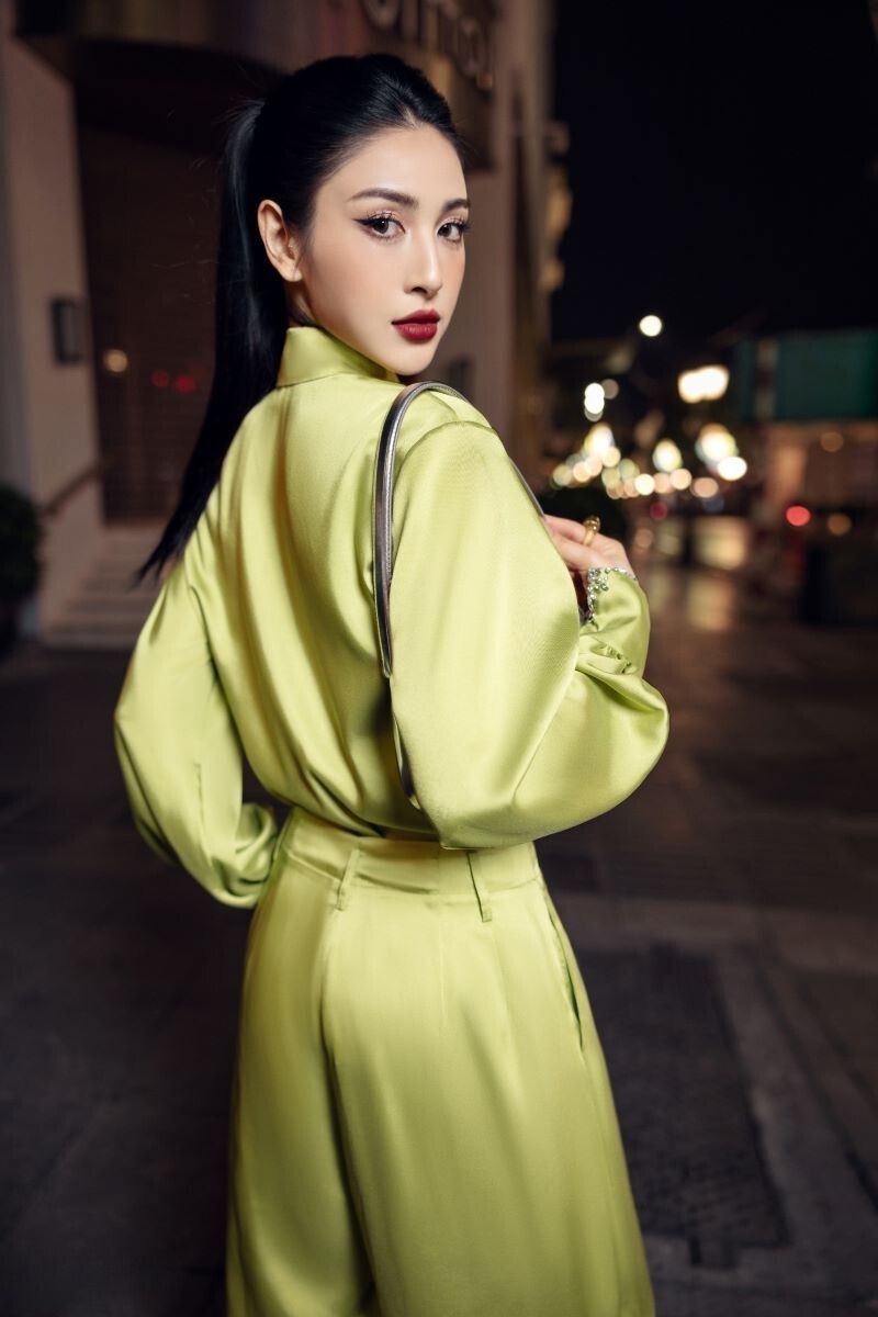 FARAH LIME GREEN SILK SATIN CRYSTAL SHIRT AND PANTS SET - CULT MIA