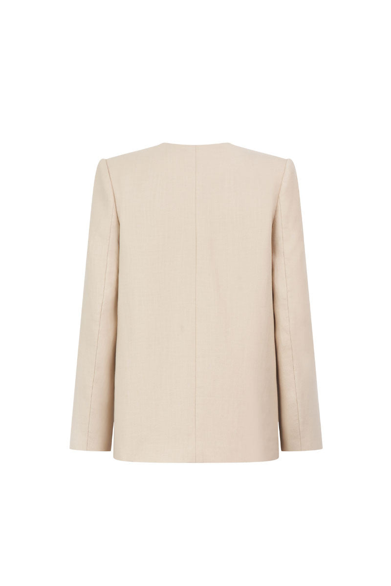 Arti Apparel TELLUS blazer jacket, tailored fit with lapel collar, stylishly displayed on a hanger.