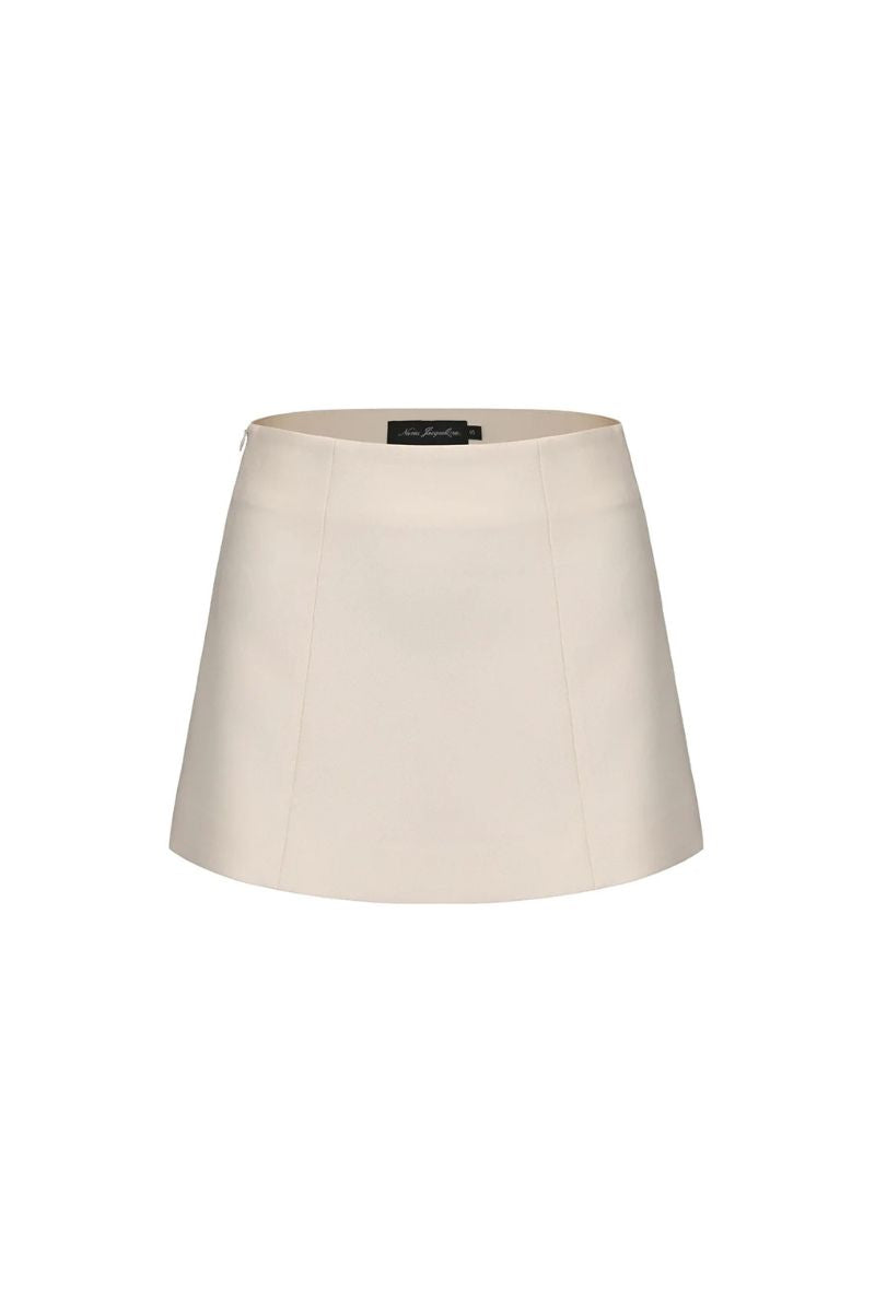Nana Jacqueline Selena white mini skirt with fitted waist and clean design, perfect for casual or chic outfits.