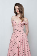 Do Long Urban Bloom midi dress featuring a floral print and flowy silhouette, perfect for casual or semi-formal occasions.