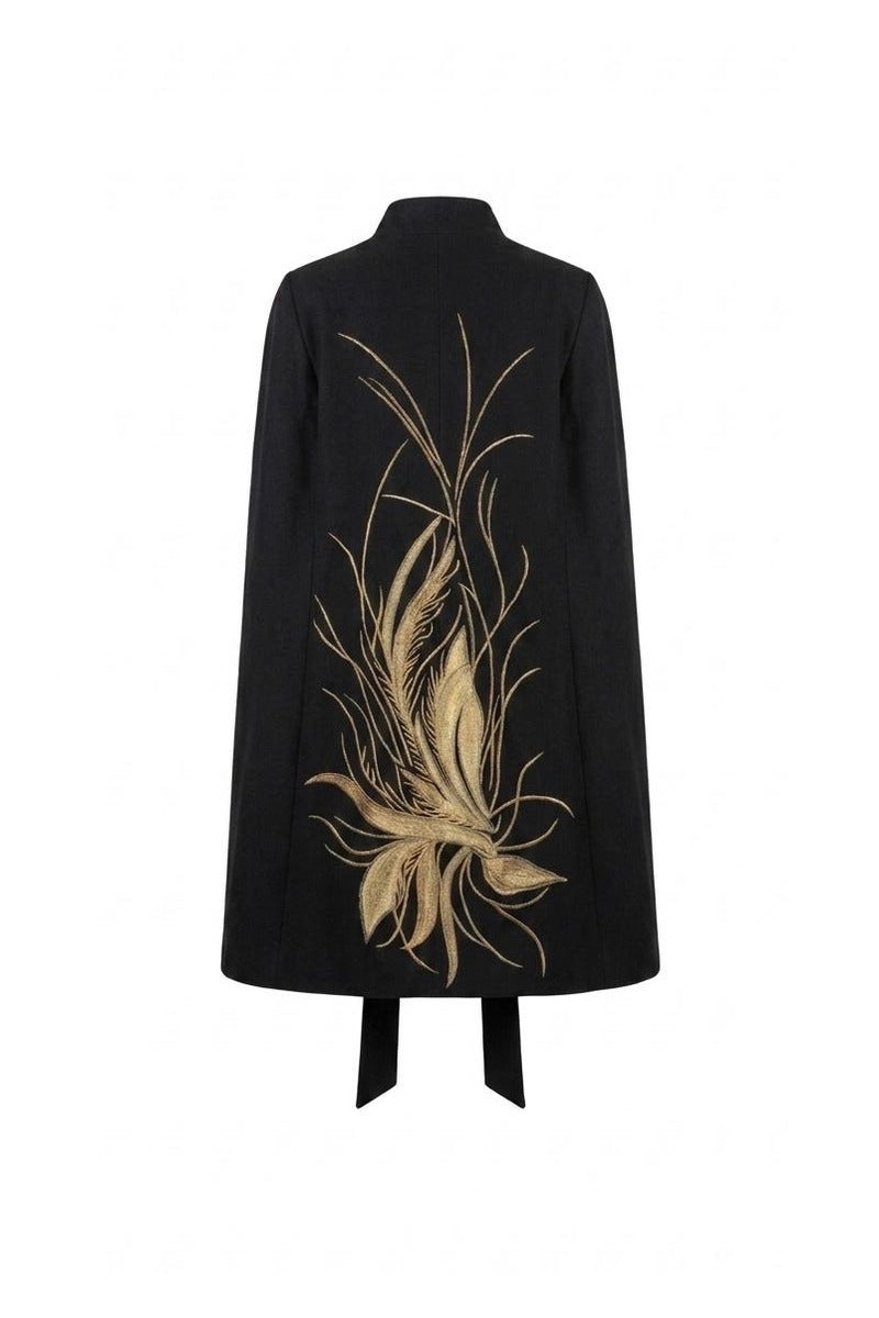 CAPE SOLARIS IN NOIR