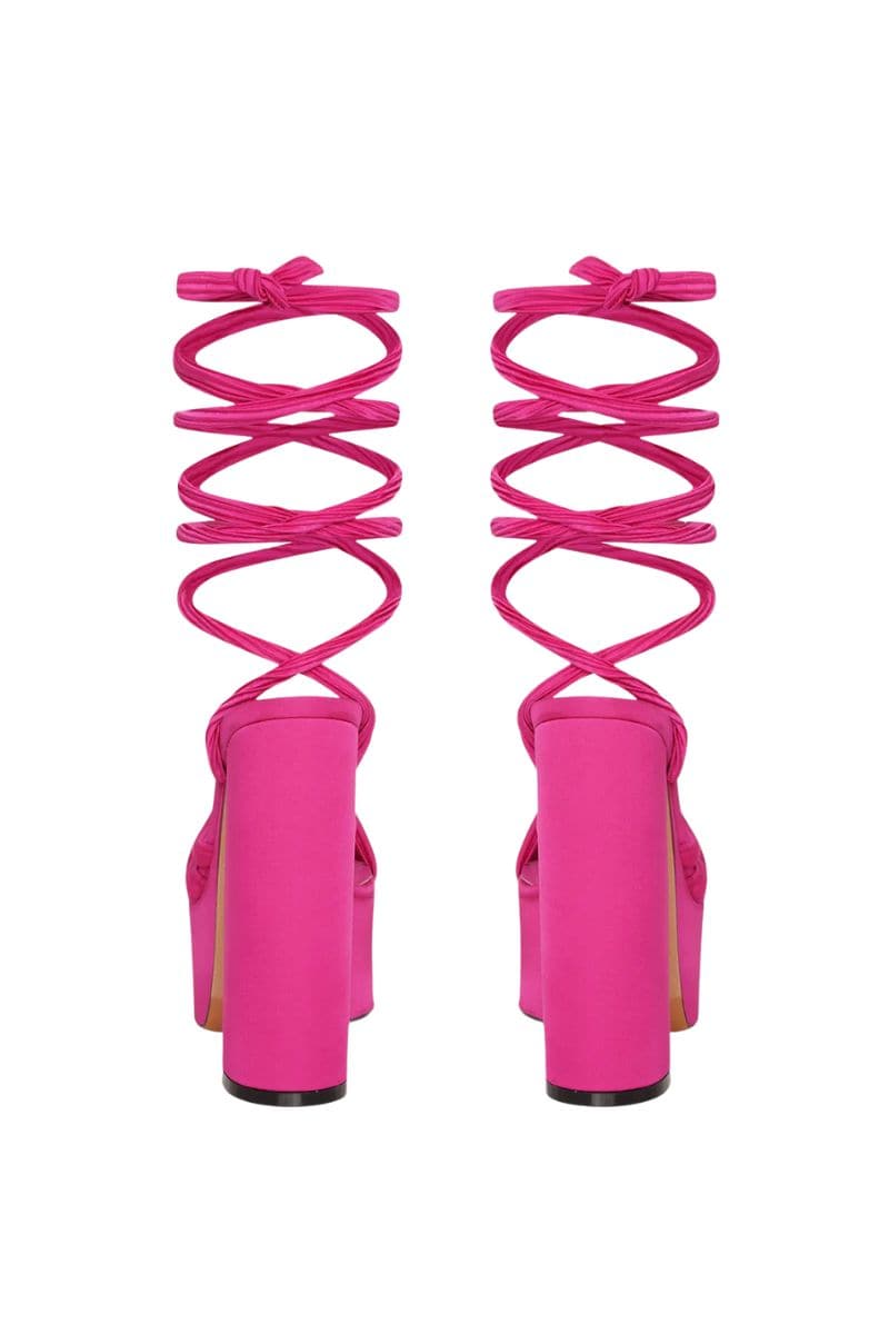 Fuchsia 10TH FLOOR Tarifa sandal, open-toe design with ankle strap, stylish footwear for women in EU size 36.