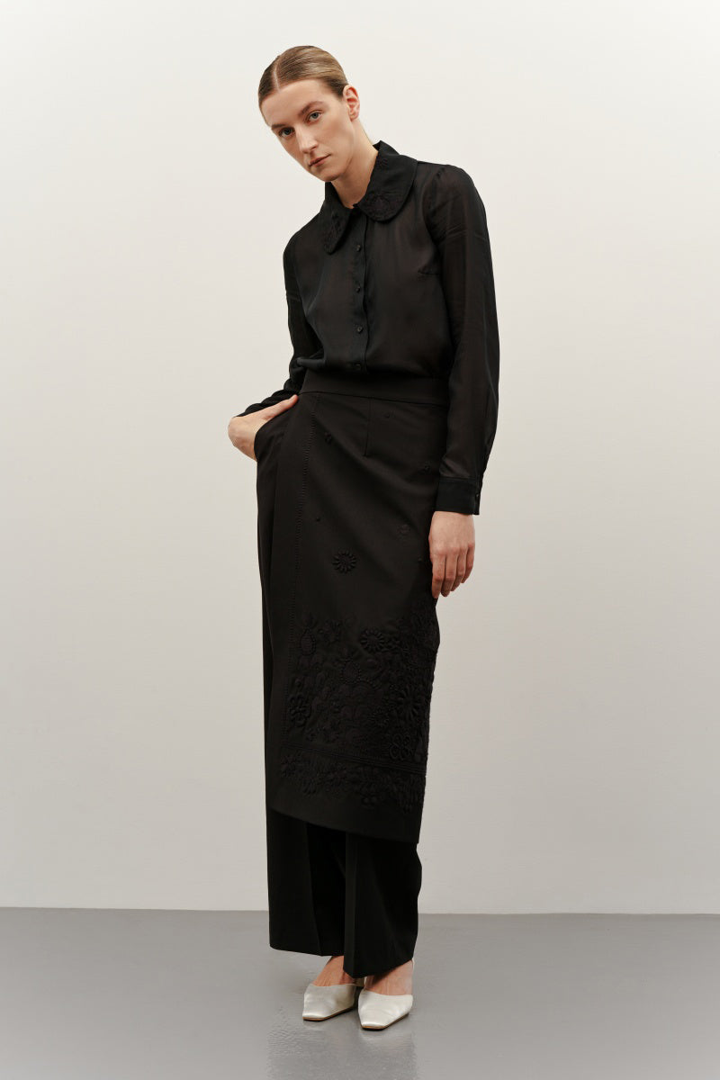 BLACK EMBROIDERED PLAKHTA MIDI SKIRT - CULT MIA