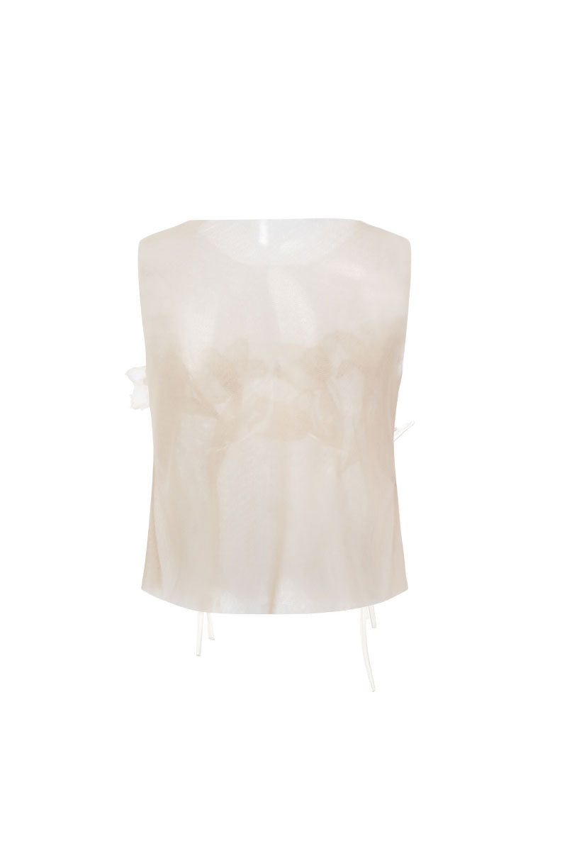 Arti Apparel Tellus Top, stylish women's casual blouse in soft fabric, featuring a relaxed fit and modern design.