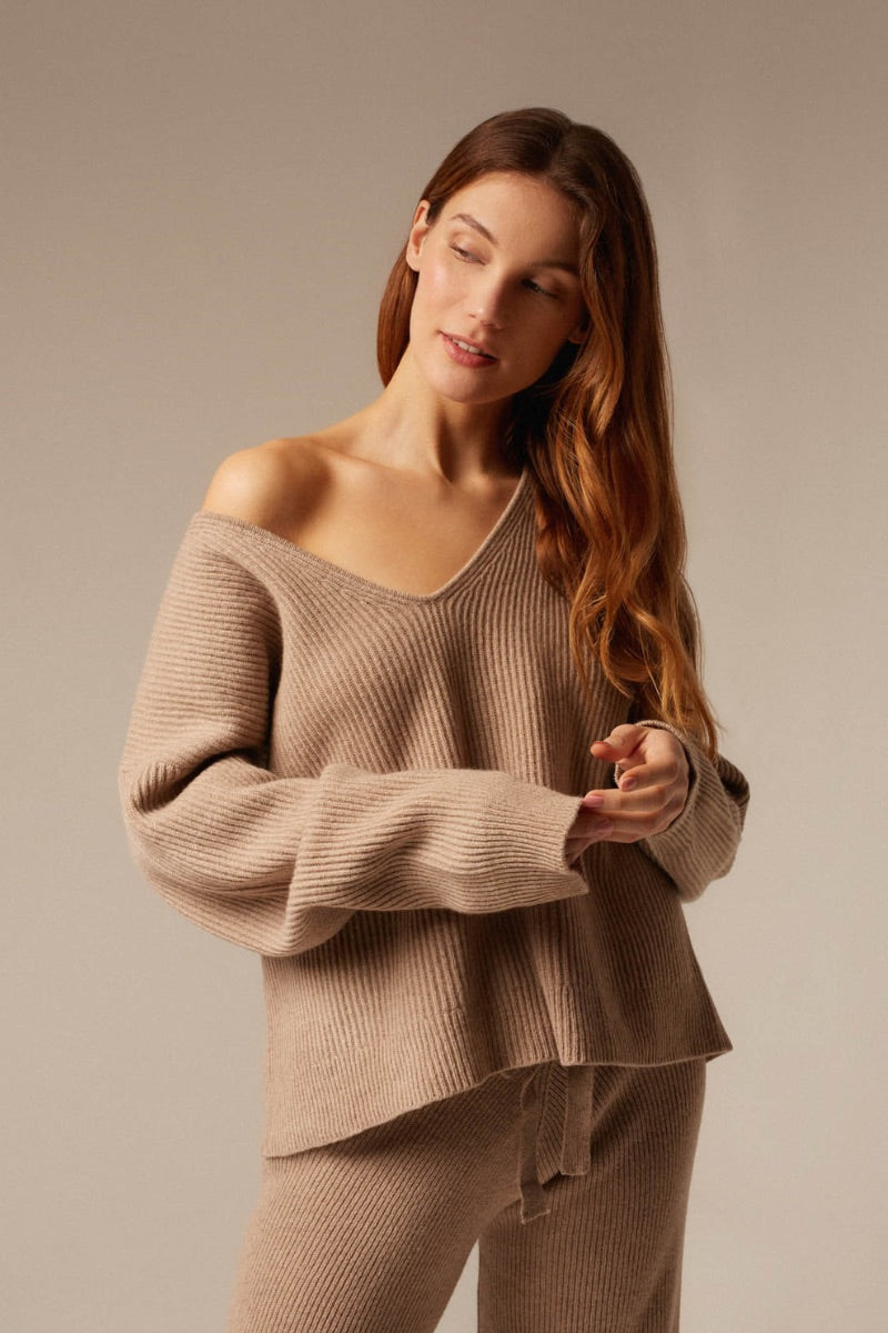 STELLA V-NECK SWEATER IN SAND - CULT MIA
