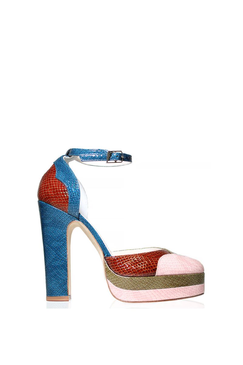 Terry de Havilland Lily Heels in New York 70s style, featuring sleek design and pointed toes, on a neutral background.