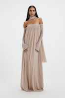 Deme By Gabriella BECKI maxi dress in flowing fabric, featuring a stylish design perfect for summer or casual wear.