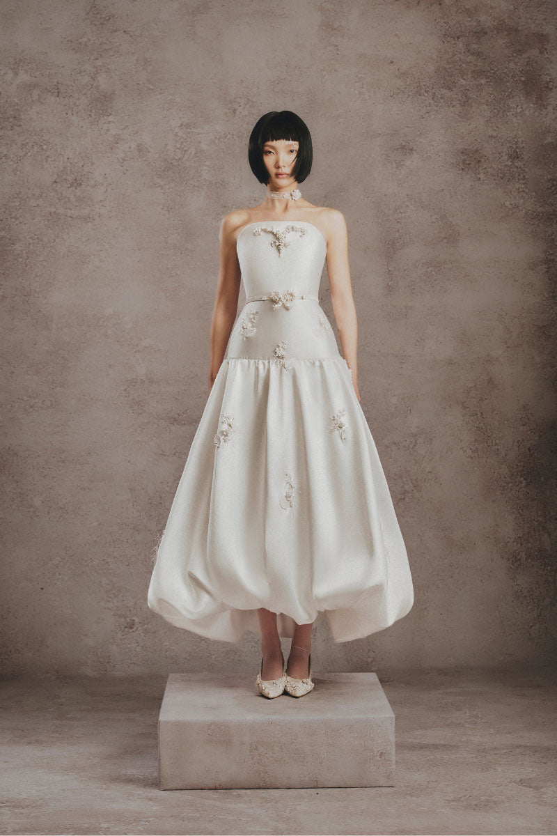 IVORY BLOOM BALL DRESS | CULT MIA | White Plan IVORY BLOOM BALL DRESS | CULT MIA | White Plan
