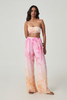 Light blue Leon pants in Afterglow by Summer Away, featuring a relaxed fit and soft fabric, shown on a model.