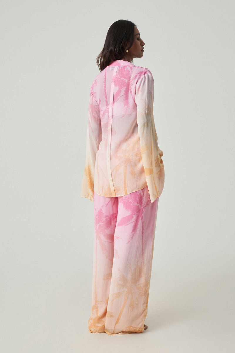 Summer Away Leon pants in Afterglow color, stylish lightweight pants with a relaxed fit and drawstring waist.