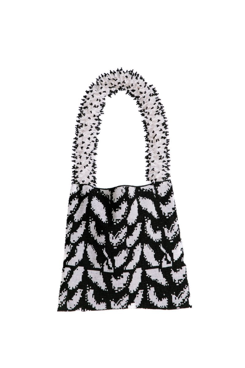 CLASH OF PRINTS BAG IN FEATHERS BLACK AND WHITE - CULT MIA