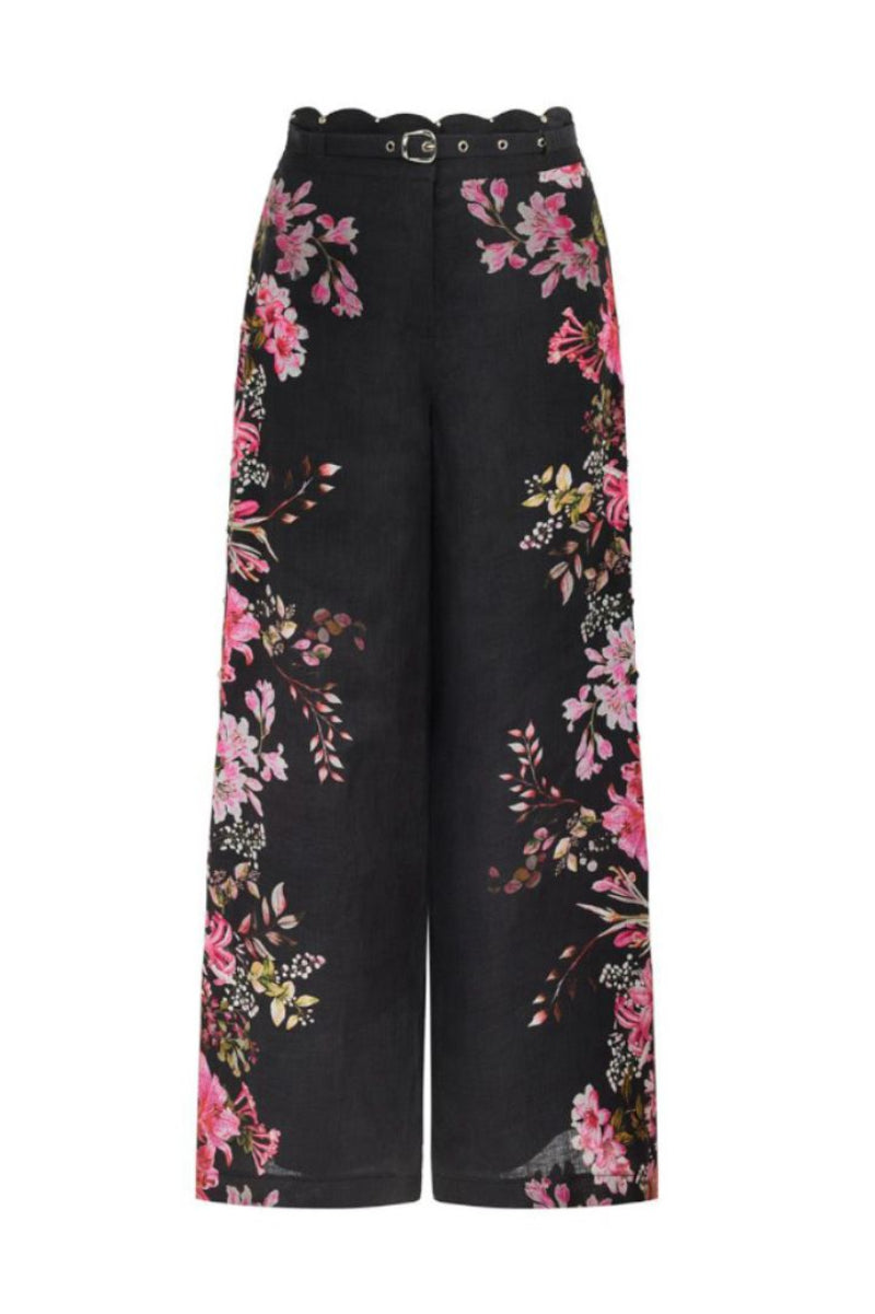 AISA Flora Pants: stylish, casual women's pants in a neutral color, featuring a relaxed fit and comfortable fabric.