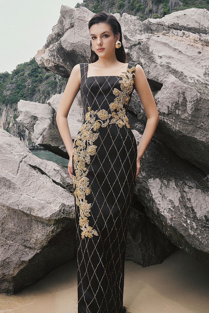 STRAPPY FISH NET CRYSTALLINE STRAIGHT DRESS - CULT MIA
