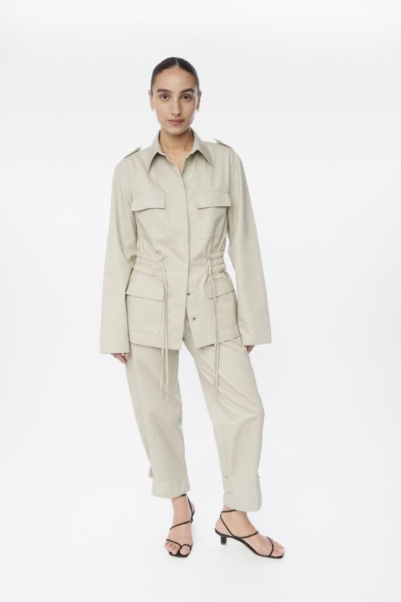 Dāl the Label canvas cotton jacket, casual outerwear with a relaxed fit, featuring a button closure and side pockets.