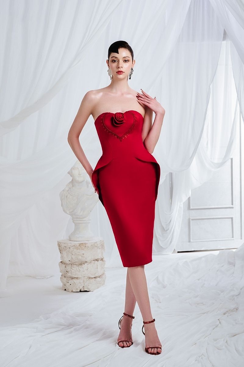 MORRIS RED PENCIL SEMI-HEART NECK ORGANDY MIDI DRESS - CULT MIA