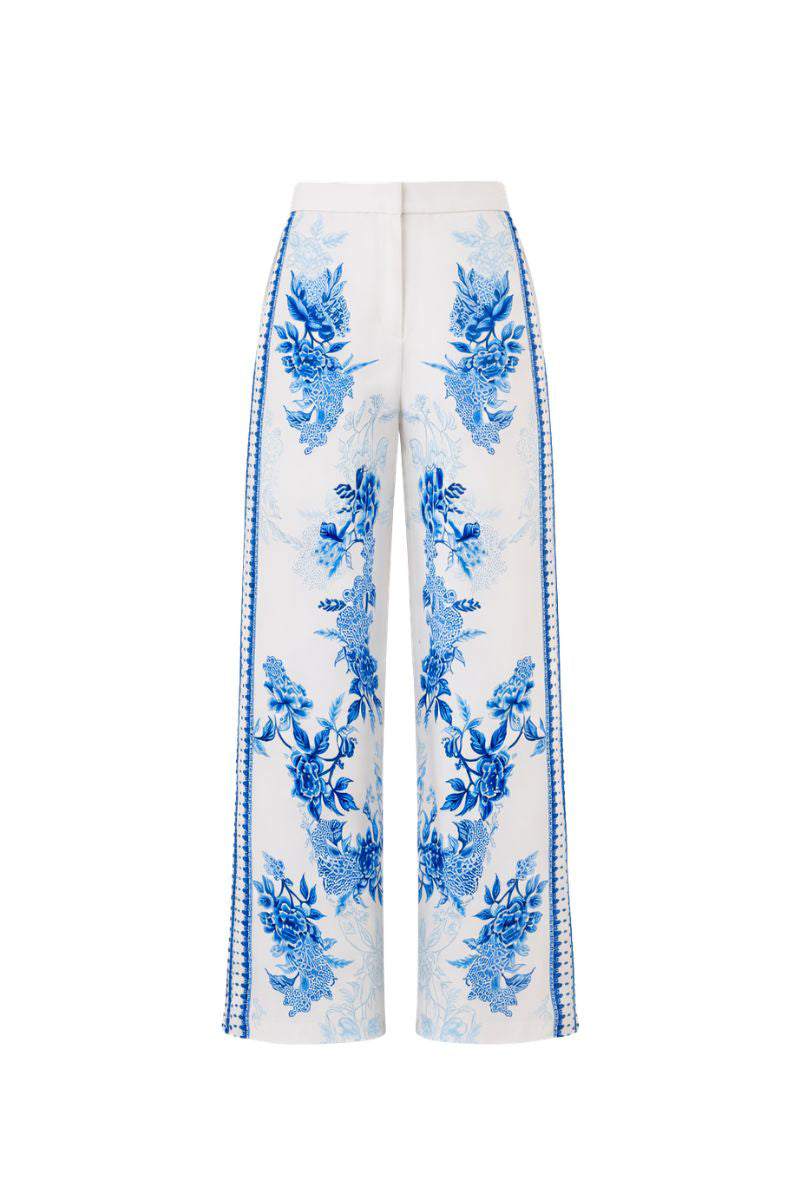 Raishma Myra trousers, stylish pants with a tailored fit and versatile design, shown in a front view with smooth fabric.