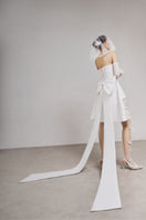 White Plan Jaspone mini dress featuring a stylish design and lightweight fabric, perfect for casual or summer wear.