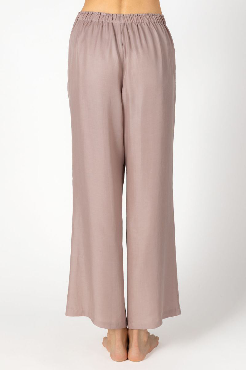 NK IMODE KACEY paperbag city pant in freckle print, stylish loungewear with high waist and relaxed fit, shown in natural fabric detail.