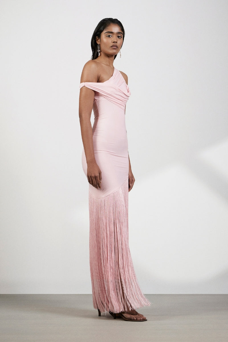 Deme By Gabriella Praia Maxi Dress in flowy fabric with a vibrant pattern, perfect for summer or beachwear.